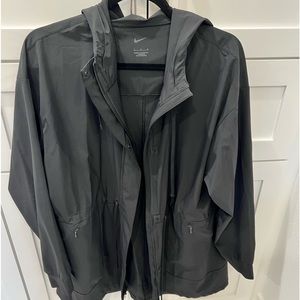 Nike Dri-fit  Bliss water repellent anorak jacket